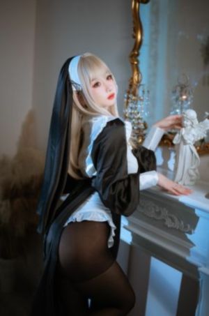 解开女警裤子猛烈进入