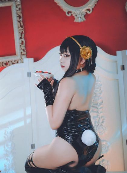 护士扒下内裤让我爽一夜