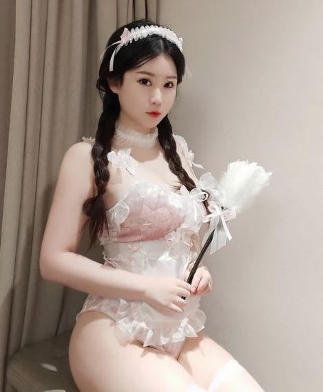 诱人的女秘书