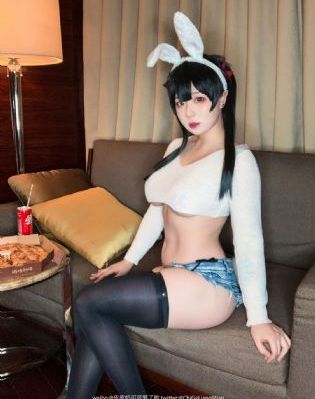 刀在喉咙
